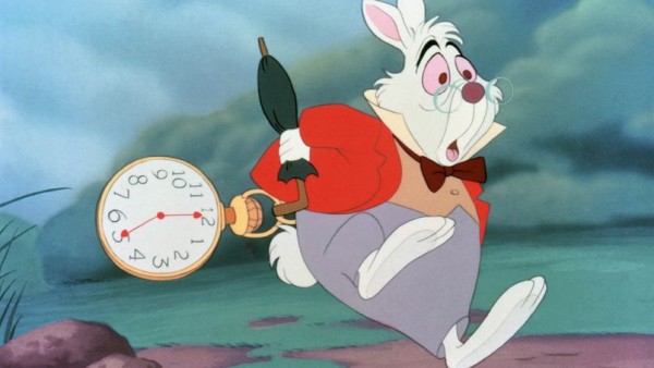 Dessin anime Alice au Pays des Merveilles (Alice's Adventures in Wonderland), 1951 (Walt Disney) : le lapin blanc en retard, avec sa montre